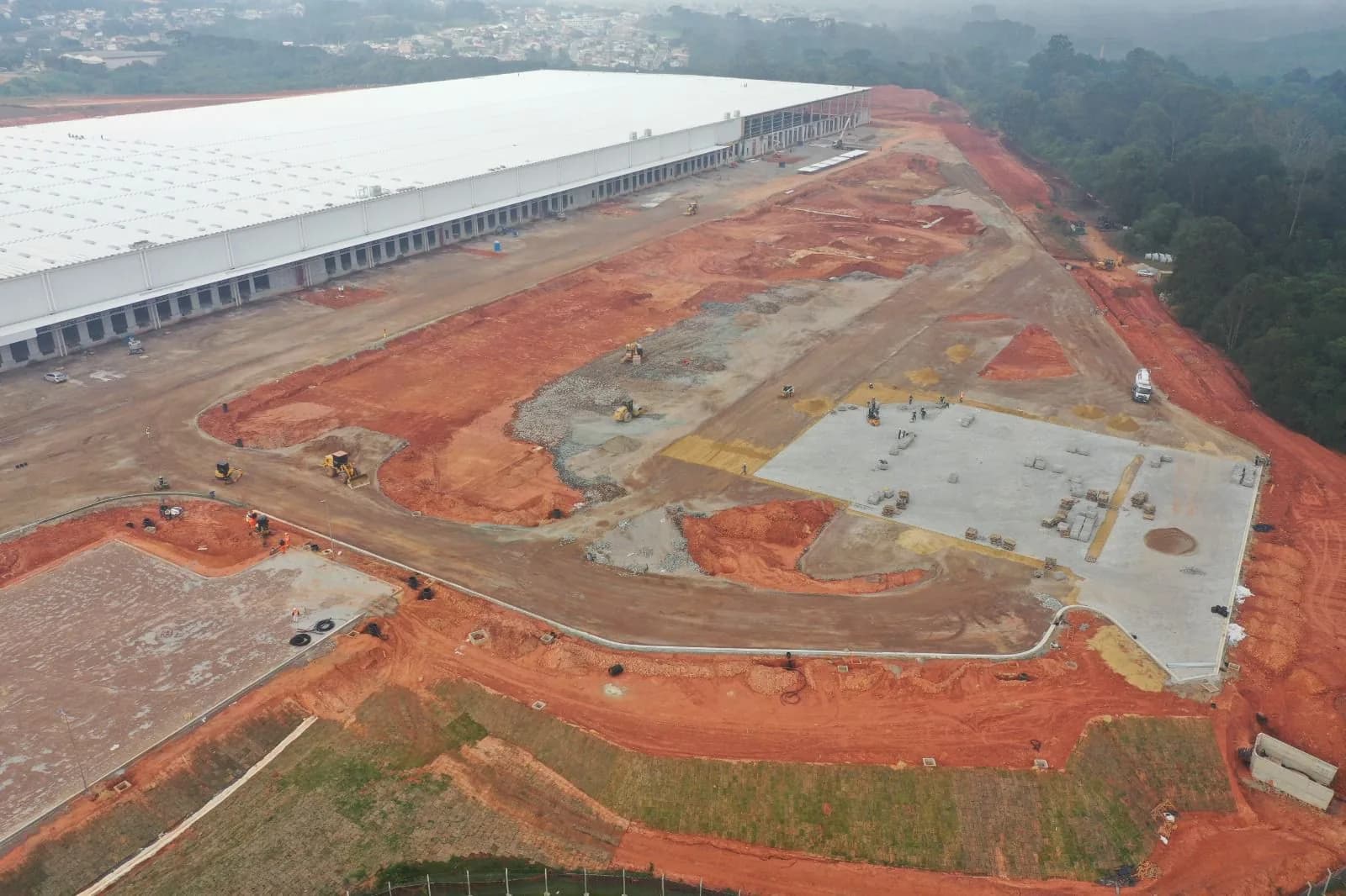 VDL CONSTRUTORA, CENTRO DE DISTRIBUIÇÃO - MERCADO LIVRE - ARAUCÁRIA - PR em execução